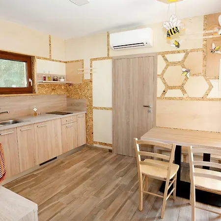 Honey Paradise Glamping